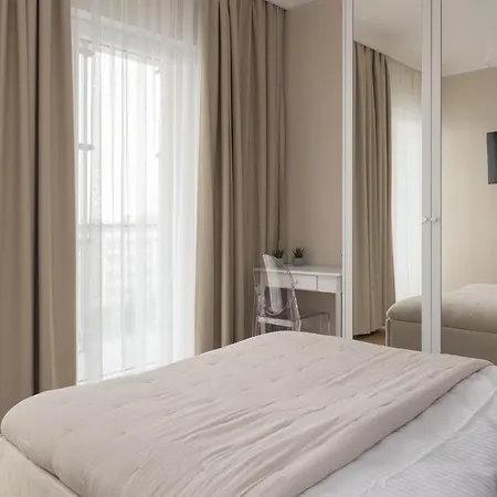 Crystal Premium By Bookinghost Apartamento Varsovia