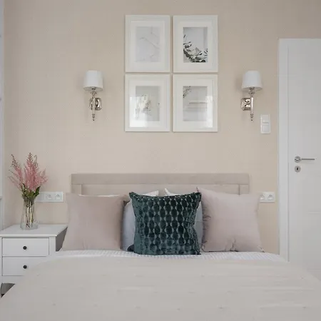 Lägenhet Crystal Premium By Bookinghost Warszawa