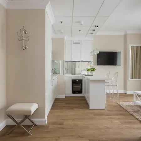 Appartement Crystal Premium By Bookinghost *